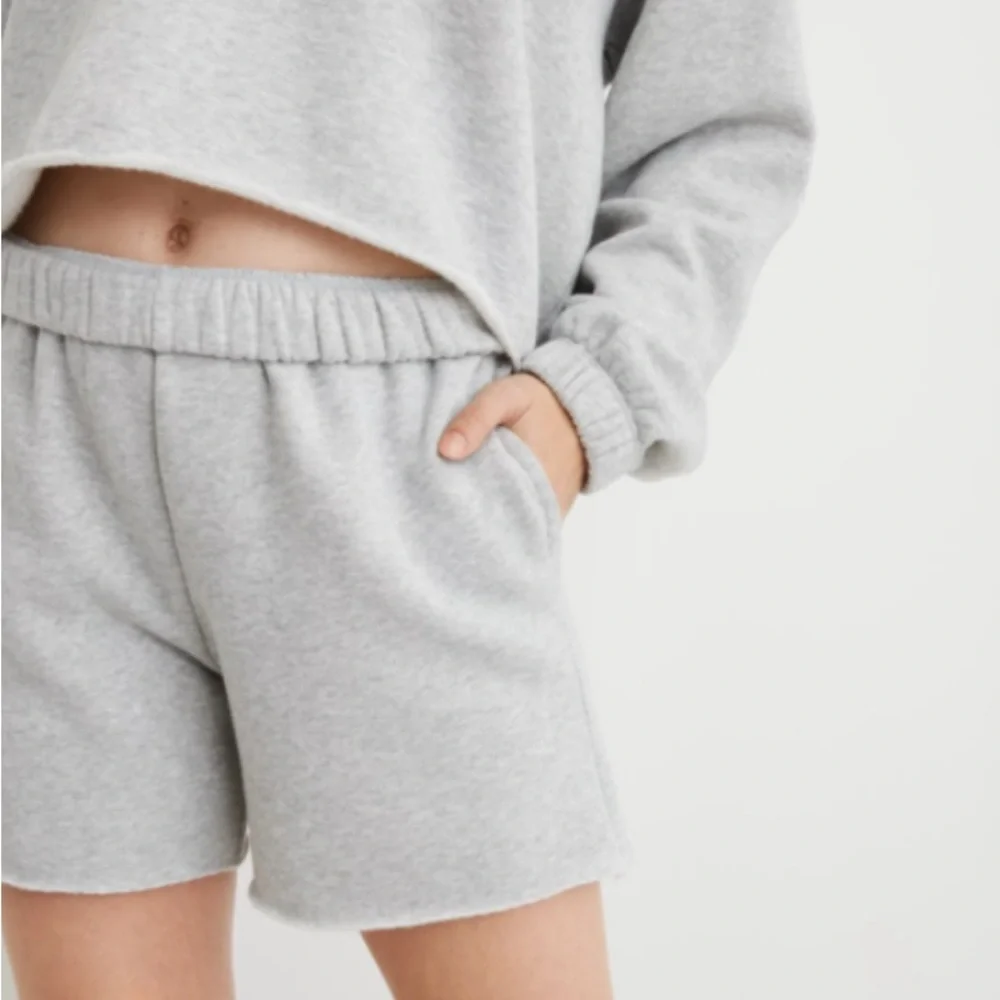AERIE High Waisted Sweatshorts US Size S - Picture 1 of 3